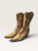 Load image into Gallery viewer, Steve Madden Snakeskin Shoes, 7.5
