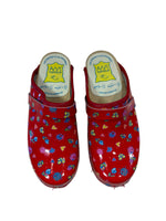 Load image into Gallery viewer, AM Toffeln Multi Clogs
