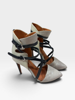 Load image into Gallery viewer, Rebecca Minkoff Cream Heels, 6
