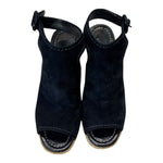 Load image into Gallery viewer, Prada Black + Biege Shoes, 37.5
