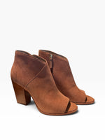 Load image into Gallery viewer, Joie Brown Bootie, 9
