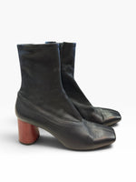 Load image into Gallery viewer, Helmut Lang Black Shoes, 39
