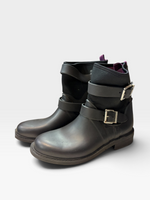 Load image into Gallery viewer, Cougar Black Booties, 9
