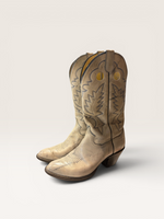 Load image into Gallery viewer, Sanders Boots Cream Boots, 9.5
