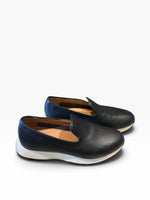 Load image into Gallery viewer, Aquatalia Black Shoes, 8.5
