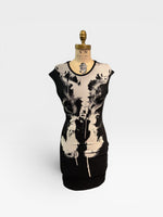 Load image into Gallery viewer, Alexander McQueen Black Dress, Medium/Large
