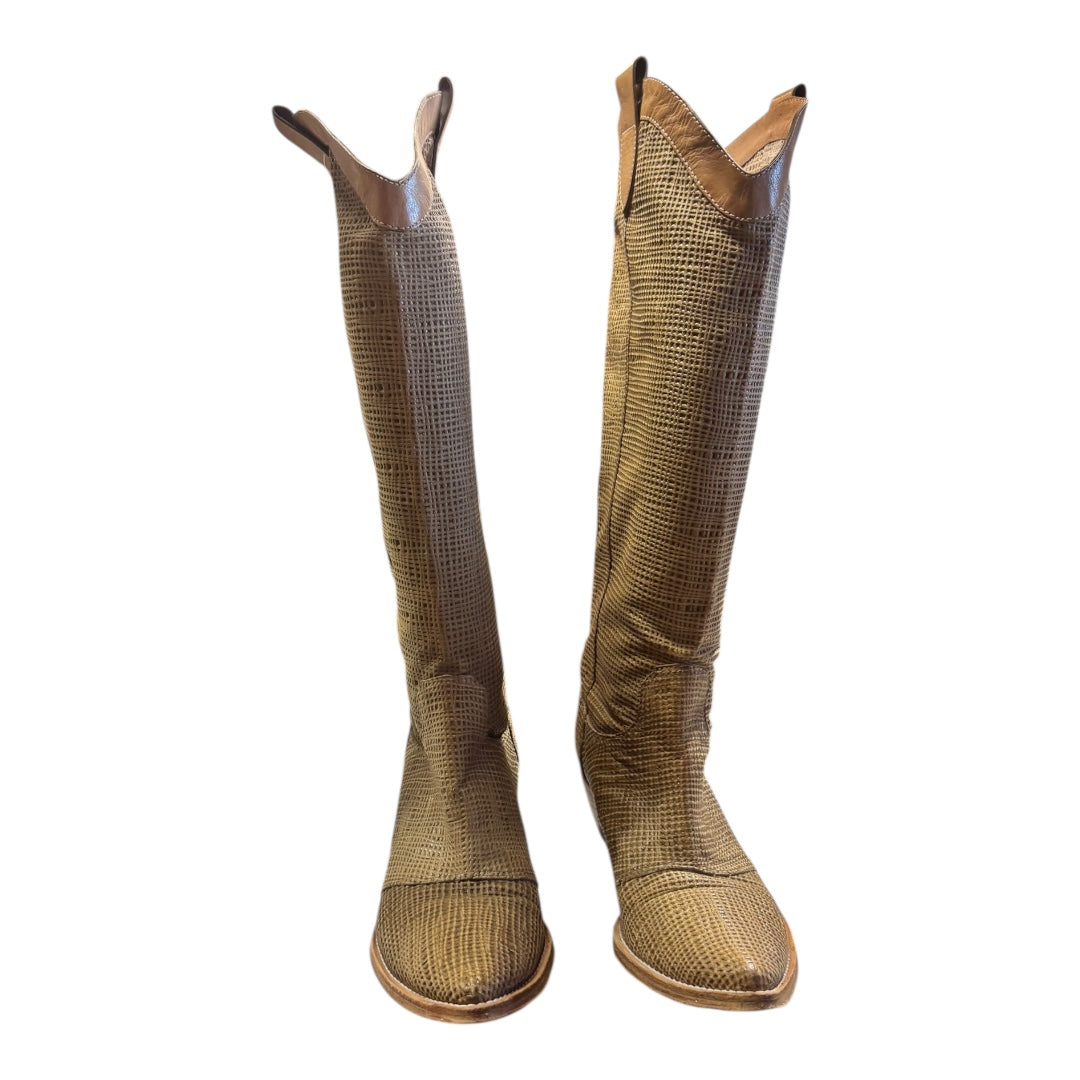 RIPPCA Tan Boots, 38
