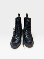Load image into Gallery viewer, Dr. Marten Black Boots, 6
