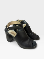 Load image into Gallery viewer, Prada Black Heels, 38
