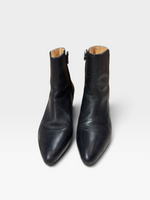 Load image into Gallery viewer, Poppy Barley Black Boots, 7.5
