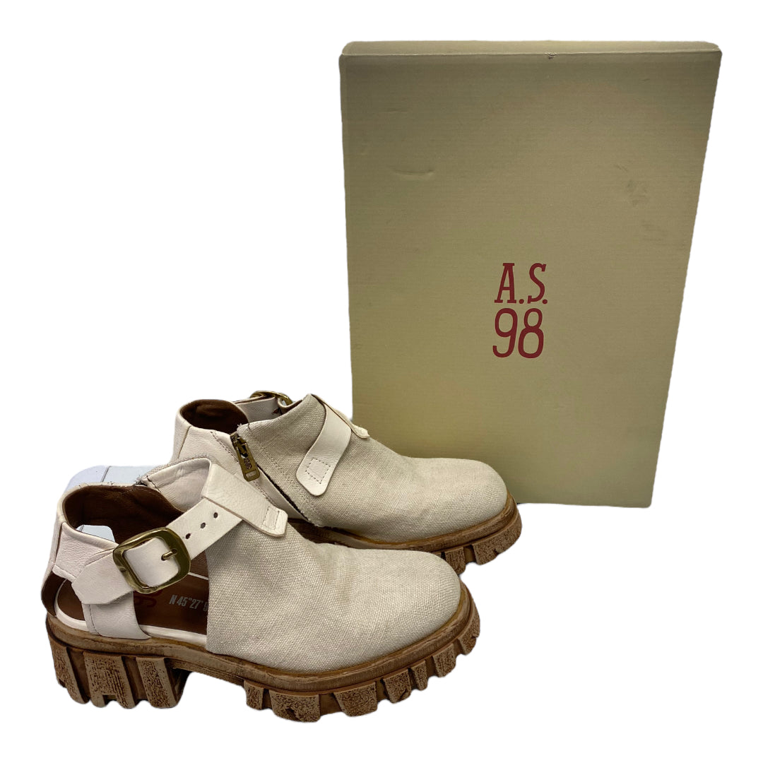 AS98 Cream Shoes, 9