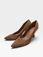 Load image into Gallery viewer, Gabrielle Union Nude Heels, 9
