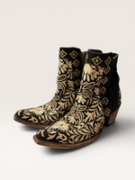 Load image into Gallery viewer, Old Gringo Black +Gold Boots, 7
